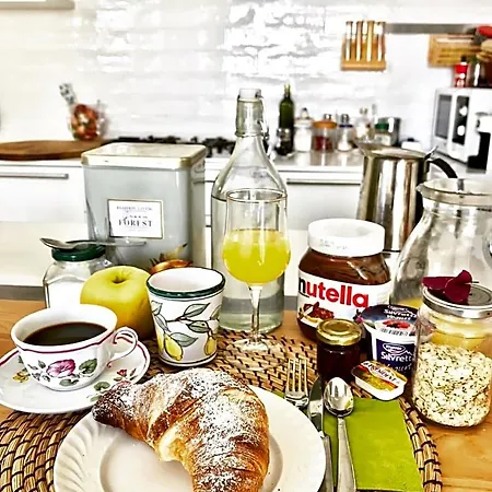 Bed & Breakfast Casa Maddy Capri